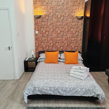 Kilburn High Road Studio Apartments ลอนดอน ภายนอก รูปภาพ