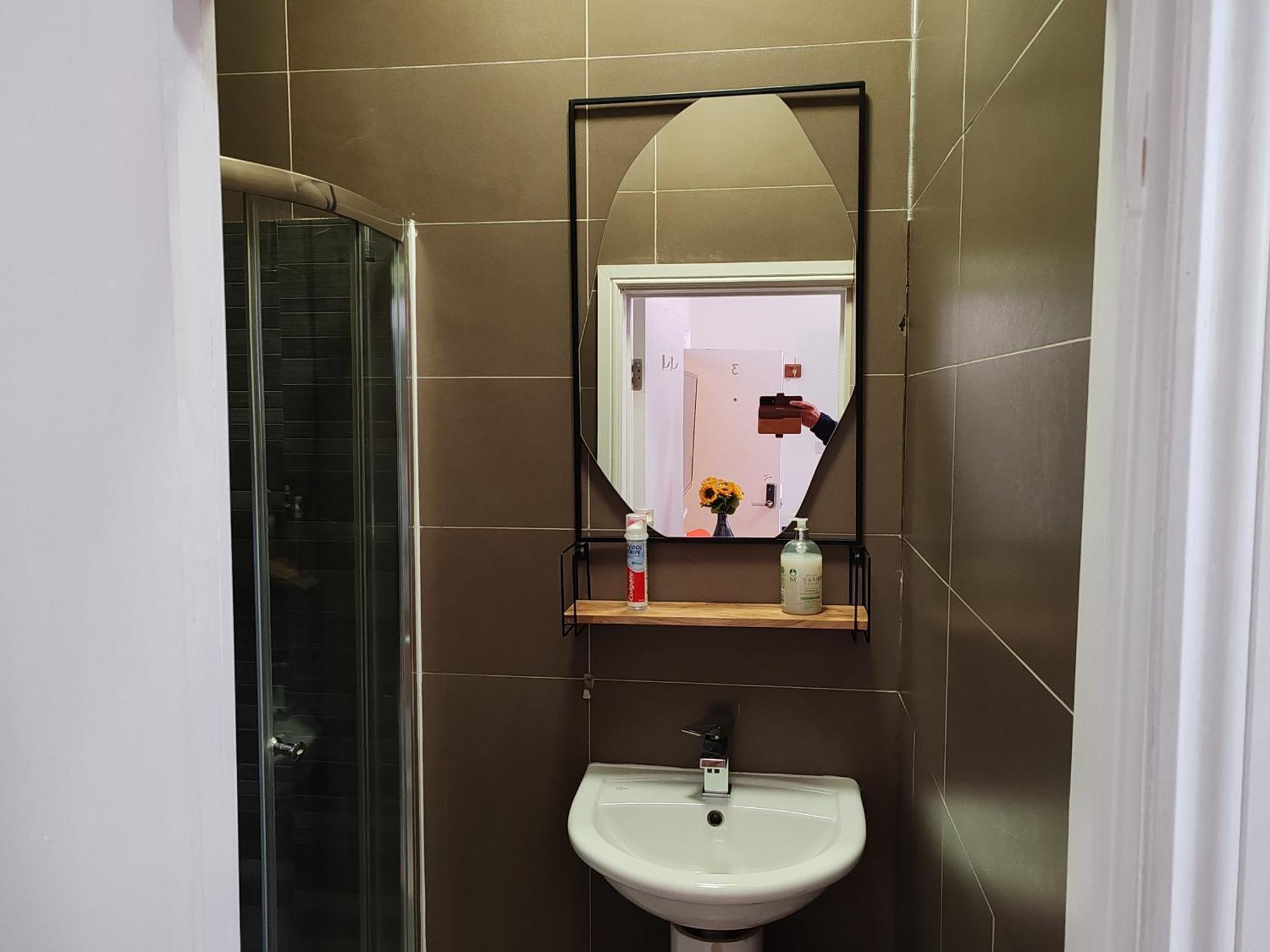 Kilburn High Road Studio Apartments ลอนดอน ภายนอก รูปภาพ