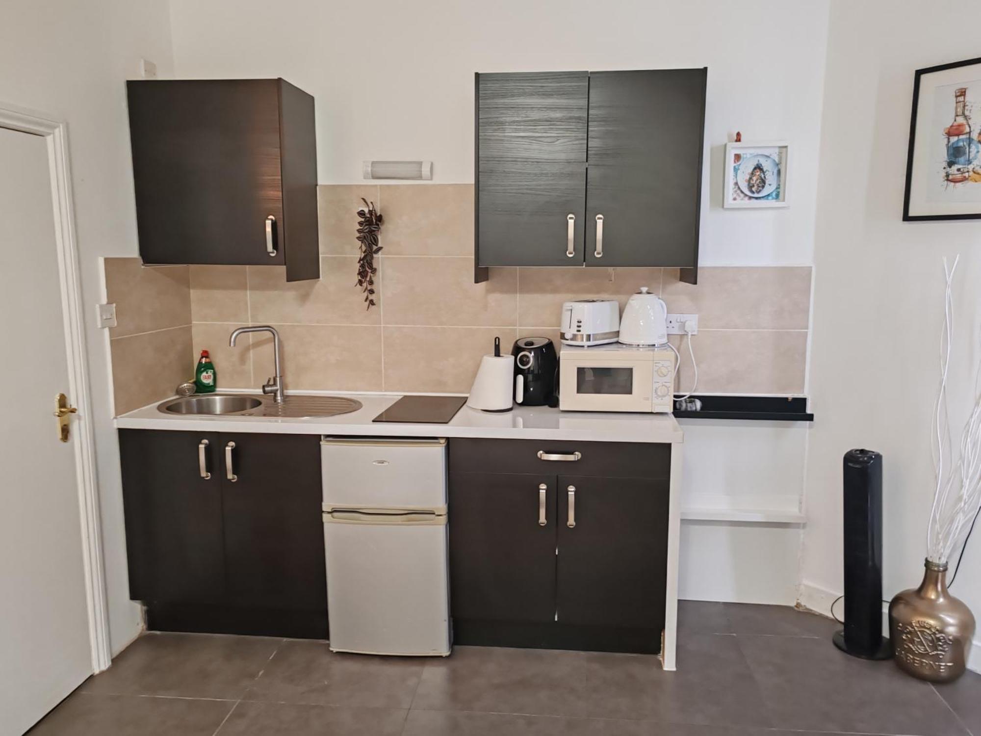 Kilburn High Road Studio Apartments ลอนดอน ภายนอก รูปภาพ