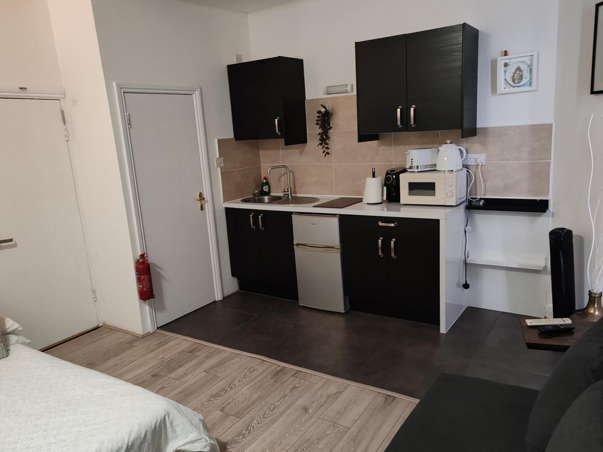 Kilburn High Road Studio Apartments ลอนดอน ภายนอก รูปภาพ