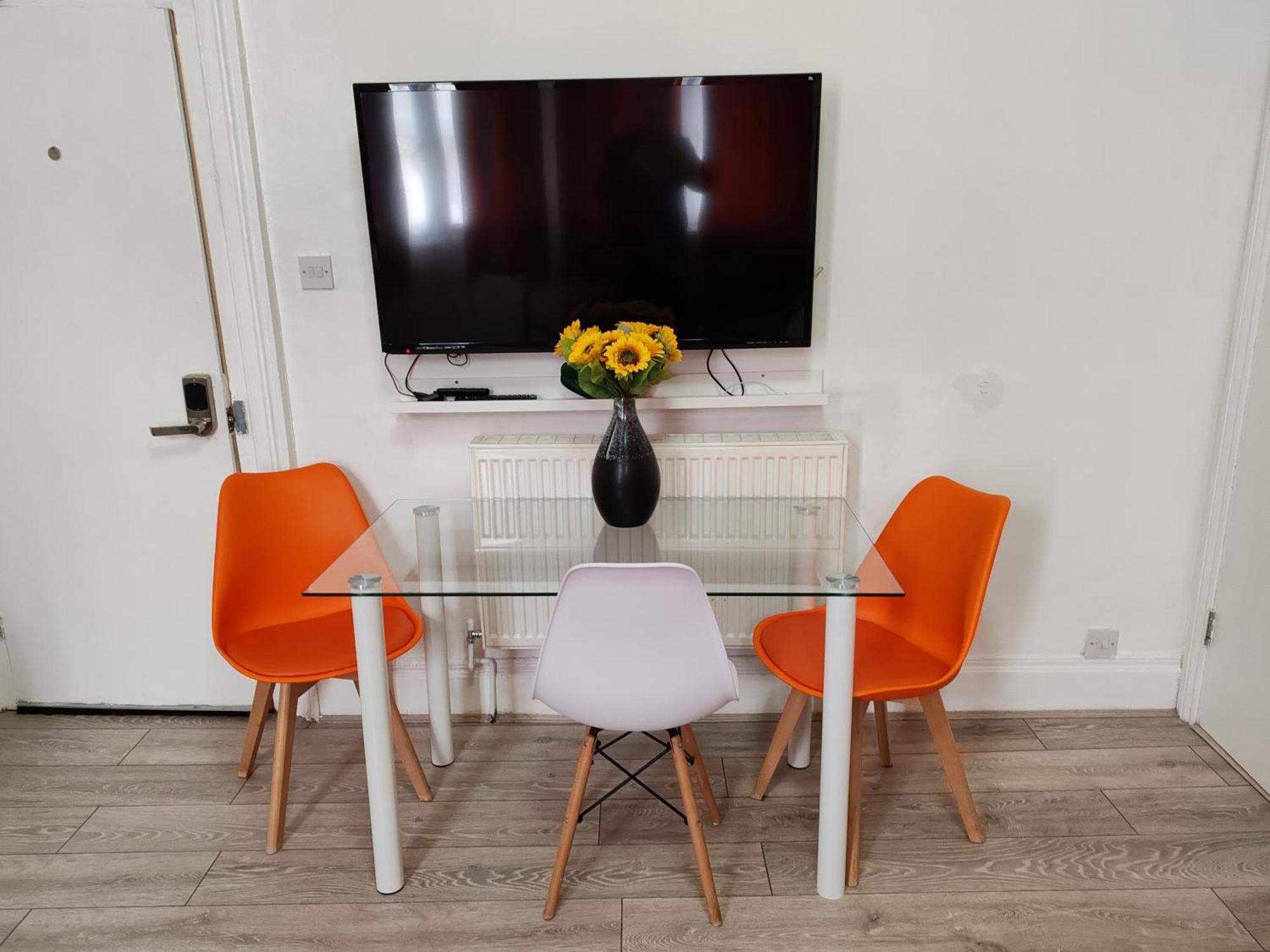 Kilburn High Road Studio Apartments ลอนดอน ภายนอก รูปภาพ