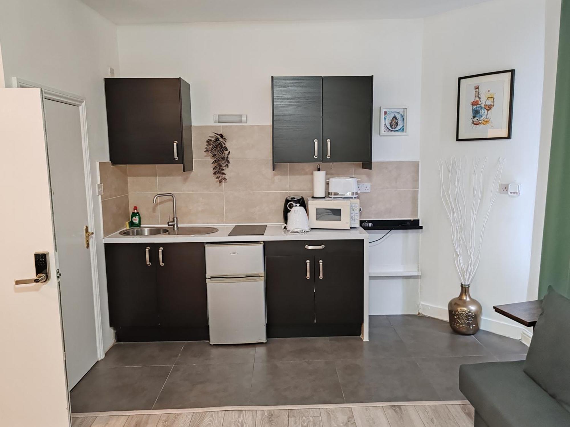 Kilburn High Road Studio Apartments ลอนดอน ภายนอก รูปภาพ